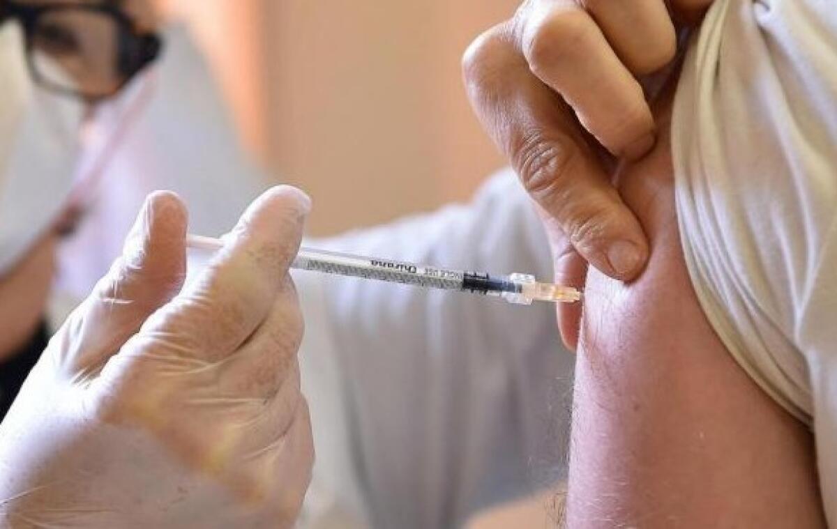 Vaccinazione anti Covid: nuove varianti, popolazioni disorientate - 