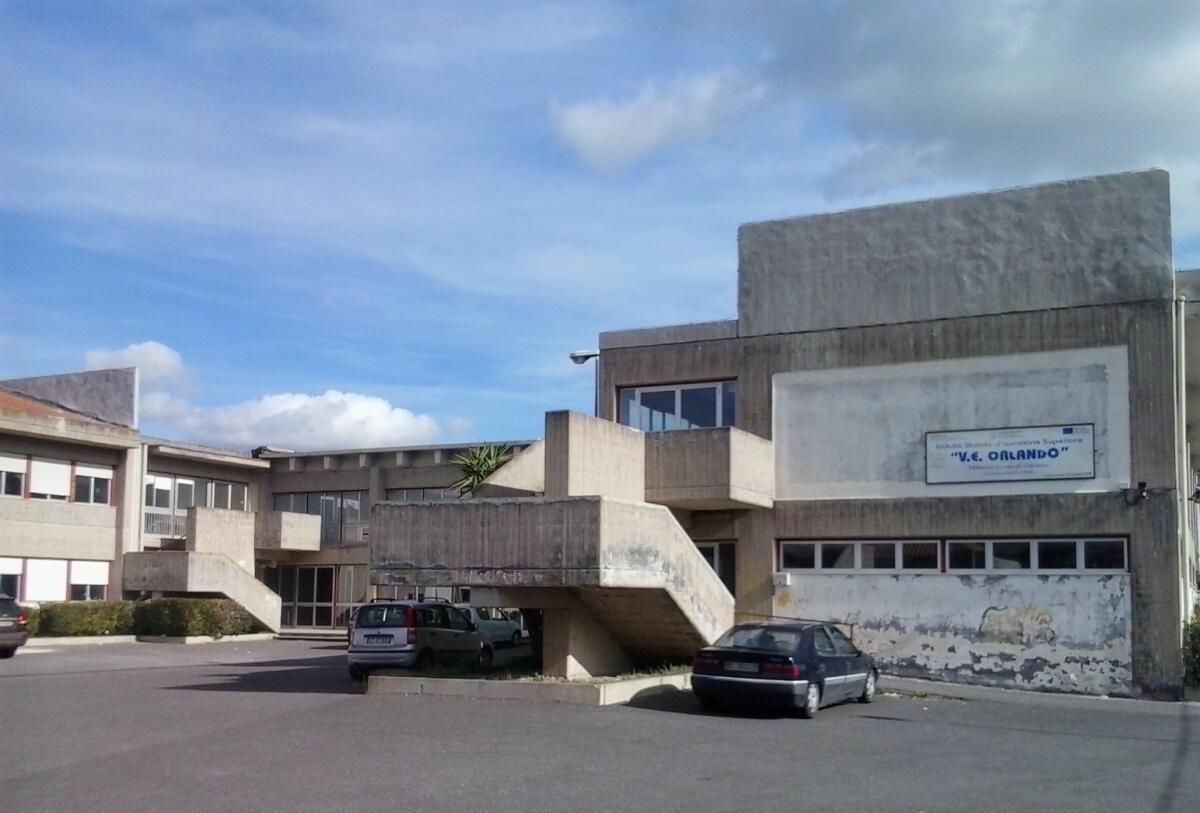 Scuole superiori, Scordia e Militello: il programma delle lezioni da domani - 