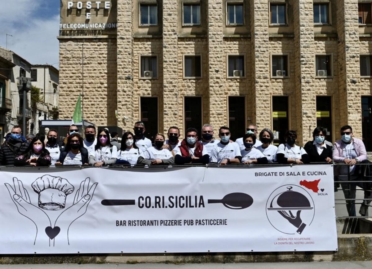 Ristoratori Siciliani protestano in piazza: proclamato lo stato di agitazione permanente - 