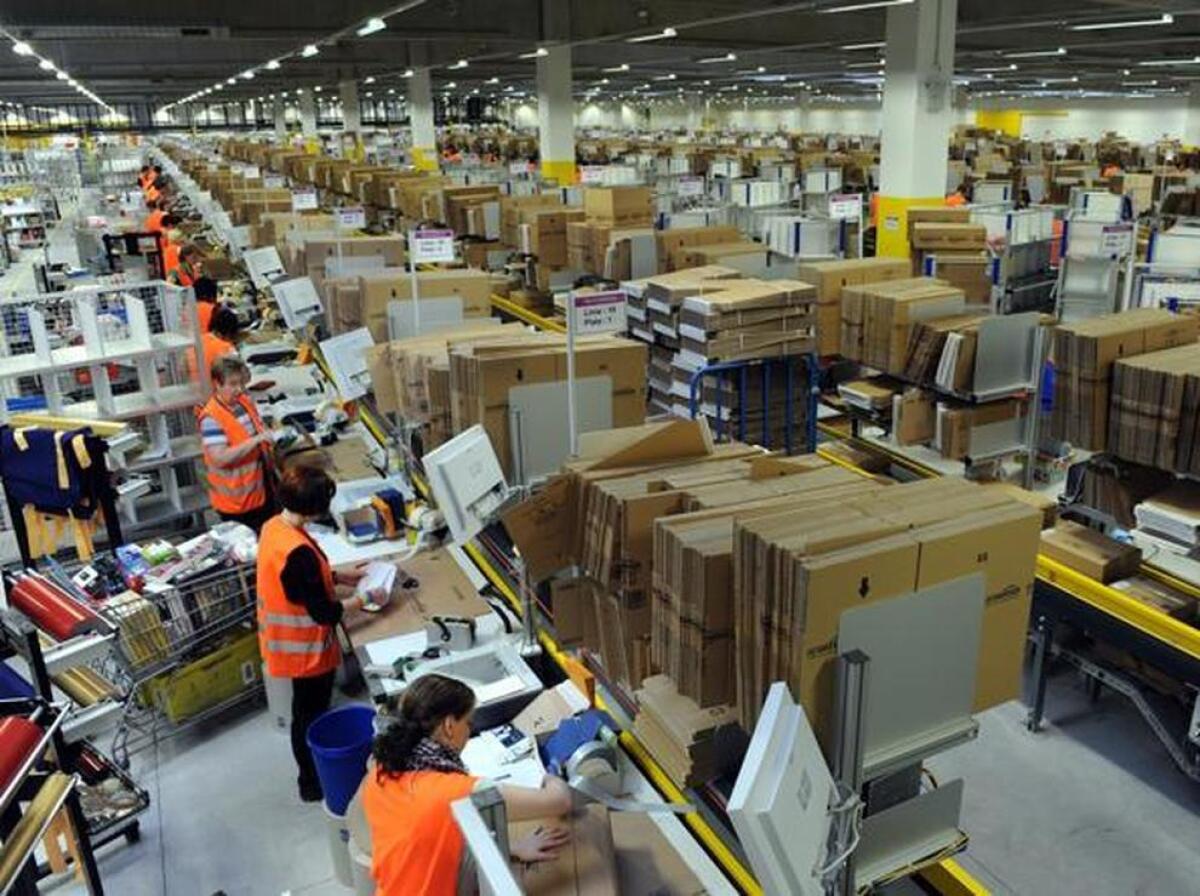Amazon: tre nuovi centri logistici e 240 nuovi posti di lavoro - 