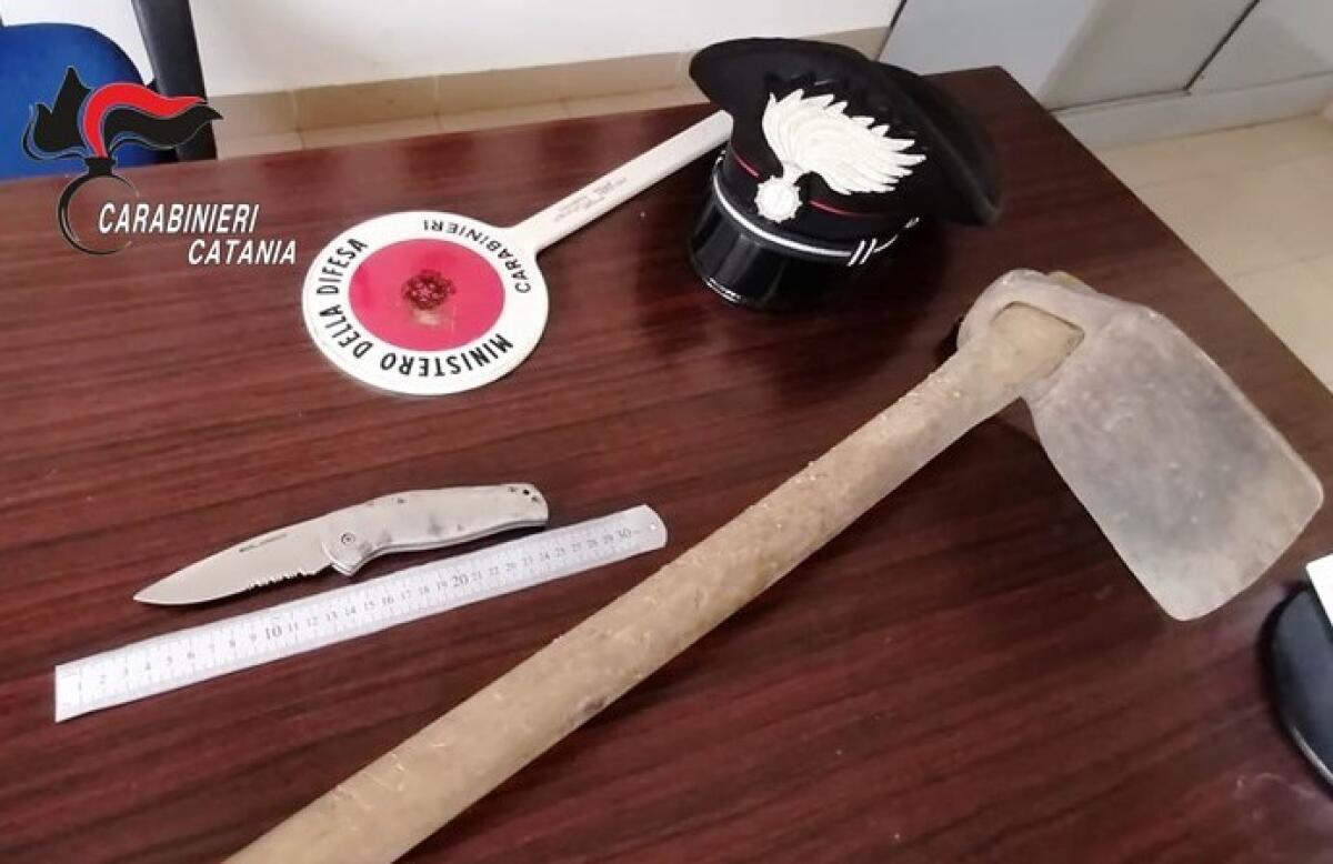 San Cono: 4 persone denunciate dai Carabinieri per minacce, porto abusivo di armi e danneggiamento - 