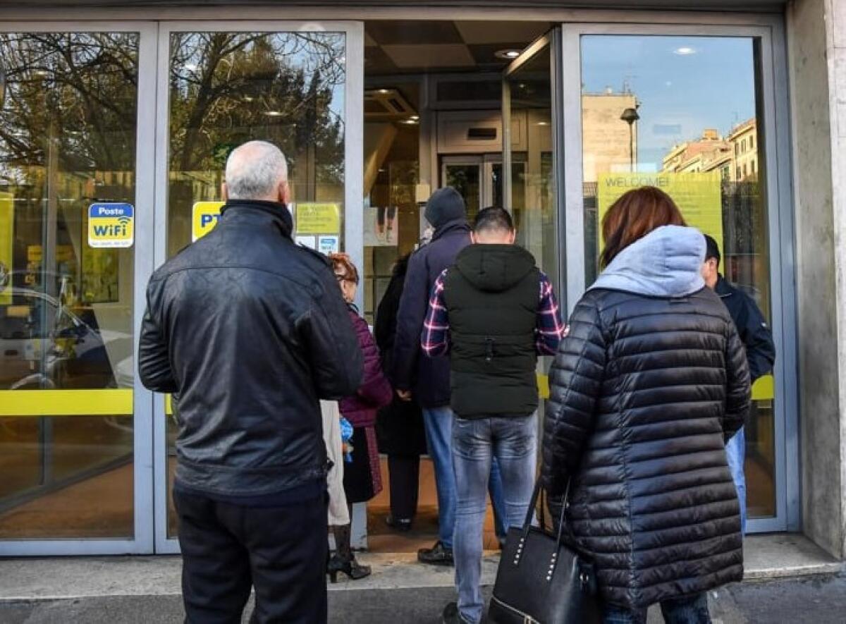 Poste Italiane: Pensioni del mese di maggio in pagamento da lunedì 26 aprile - 