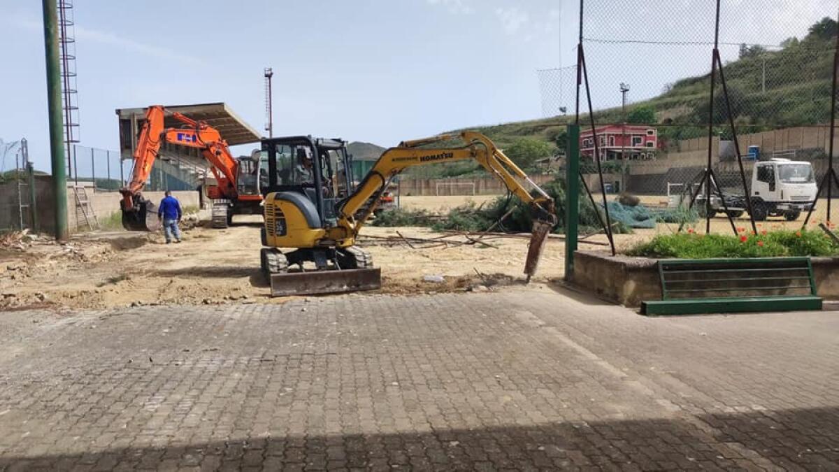 Licodia Eubea, nuovi lavori al campo sportivo: «Presto il fondo erboso» - 