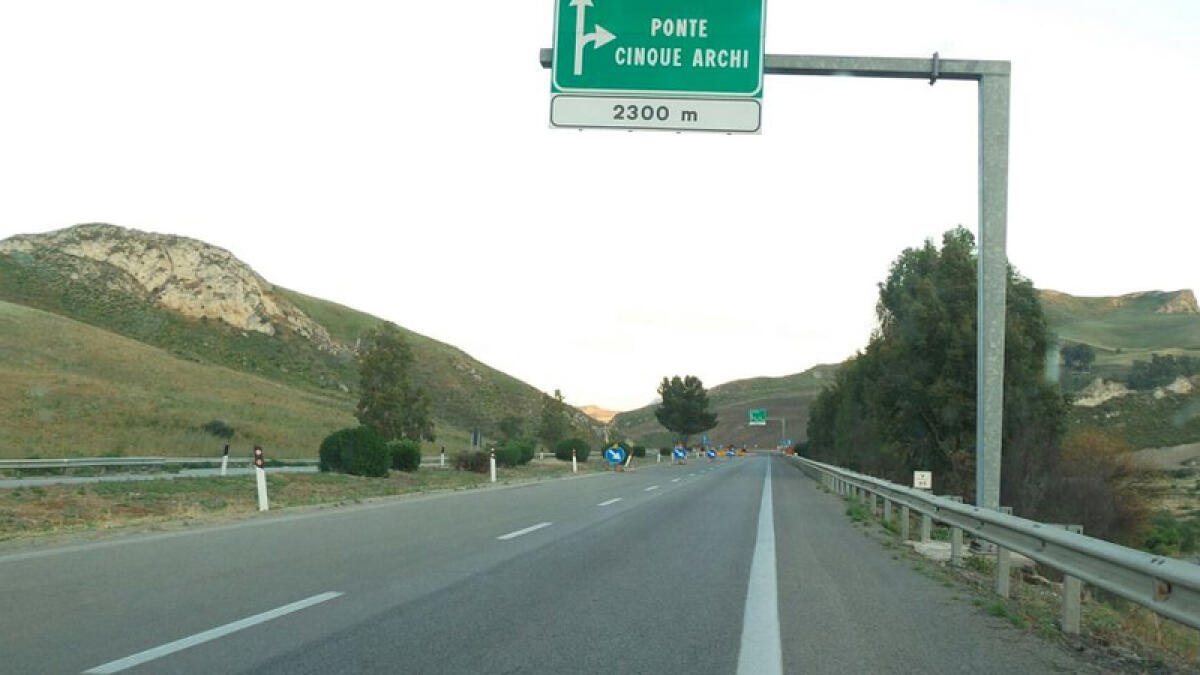 Viabilità regionale: da lunedì lavori sull'autostrada Palermo - Catania, previste chiusure di carreggiate - 