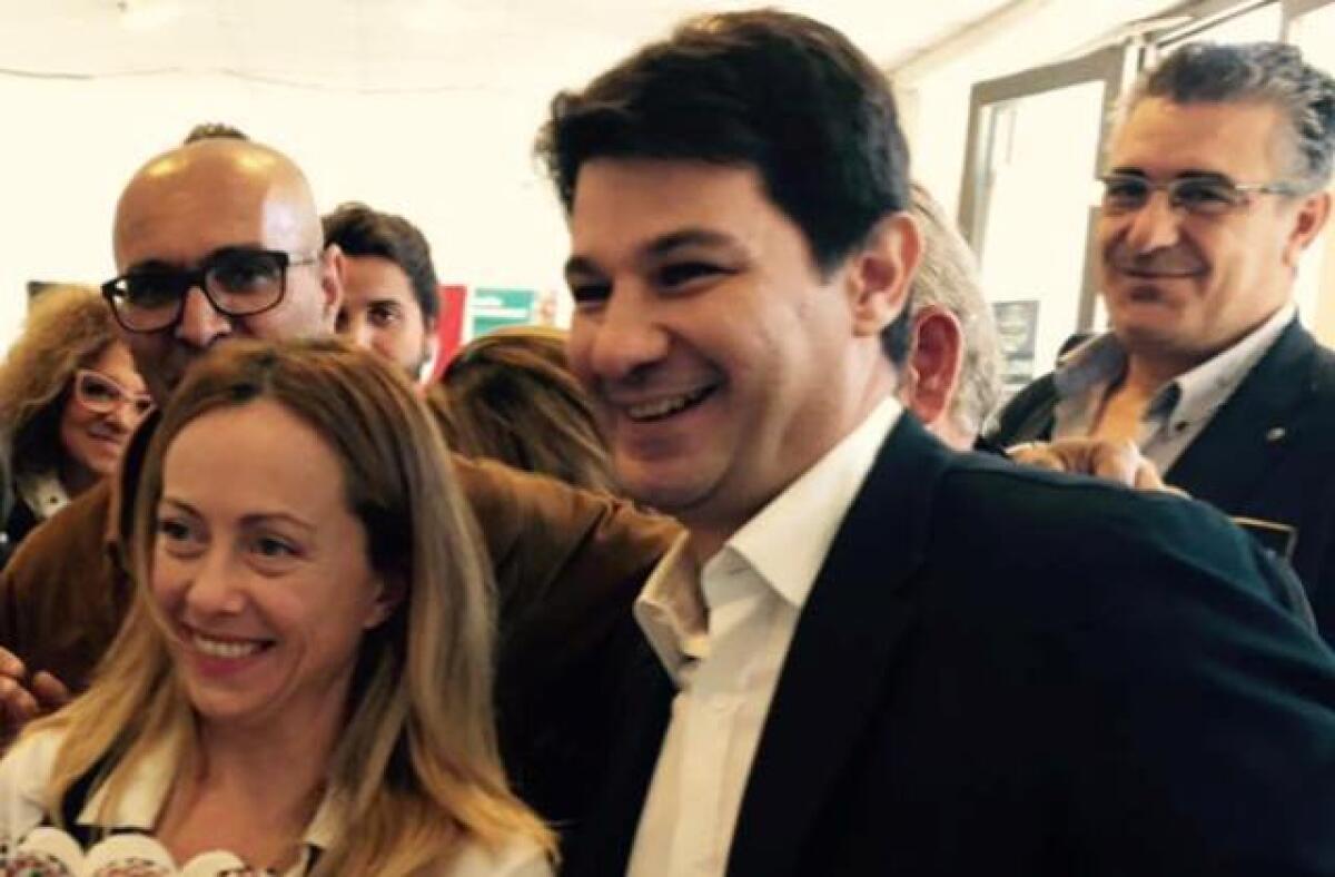 Caltagirone: il candidato sindaco Salvo Romeo incontra i cittadini - 