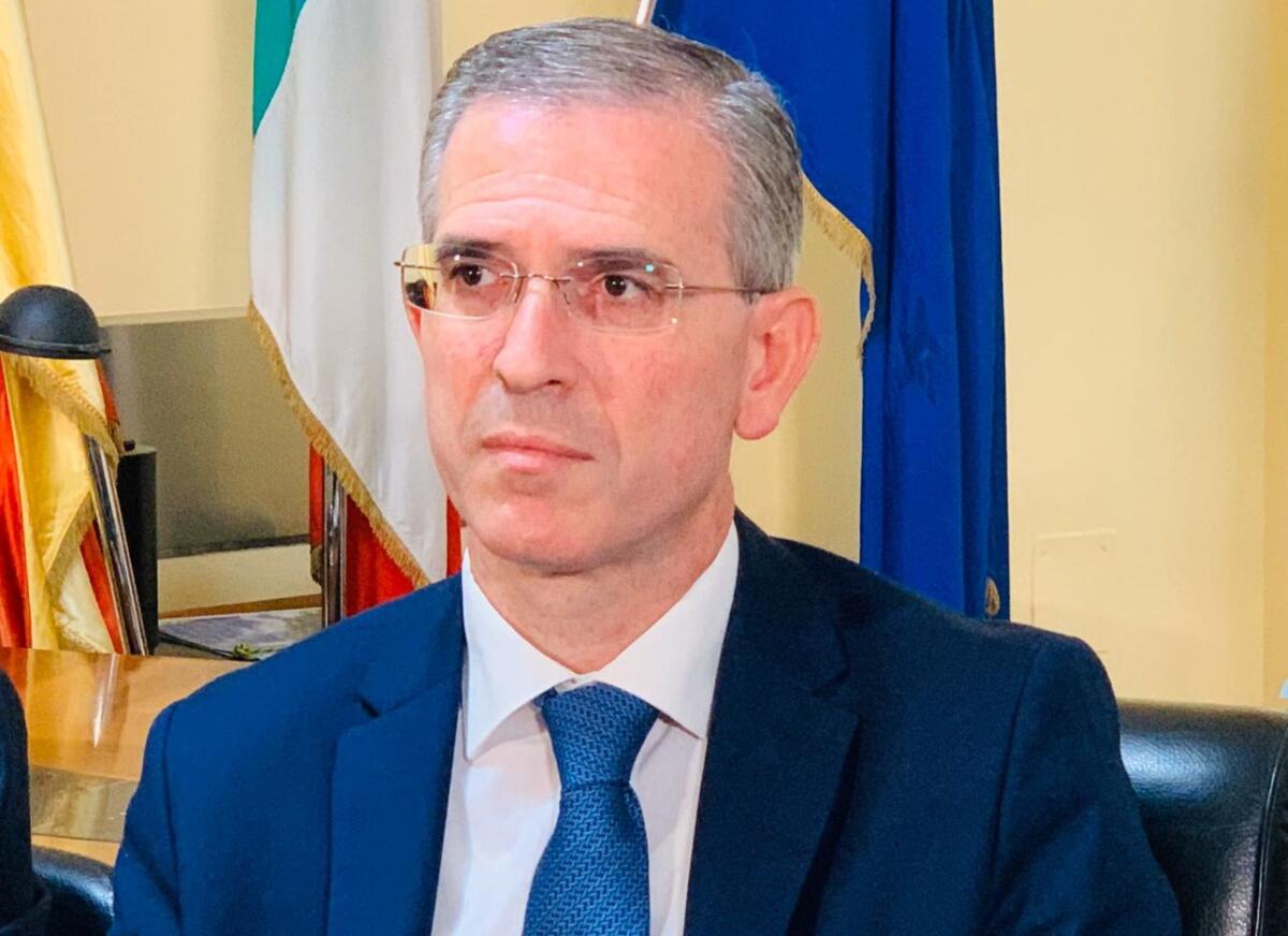 Caltagirone: strade e pubblica illuminazione della zona industriale con 3,5 milioni di euro della Regione - 