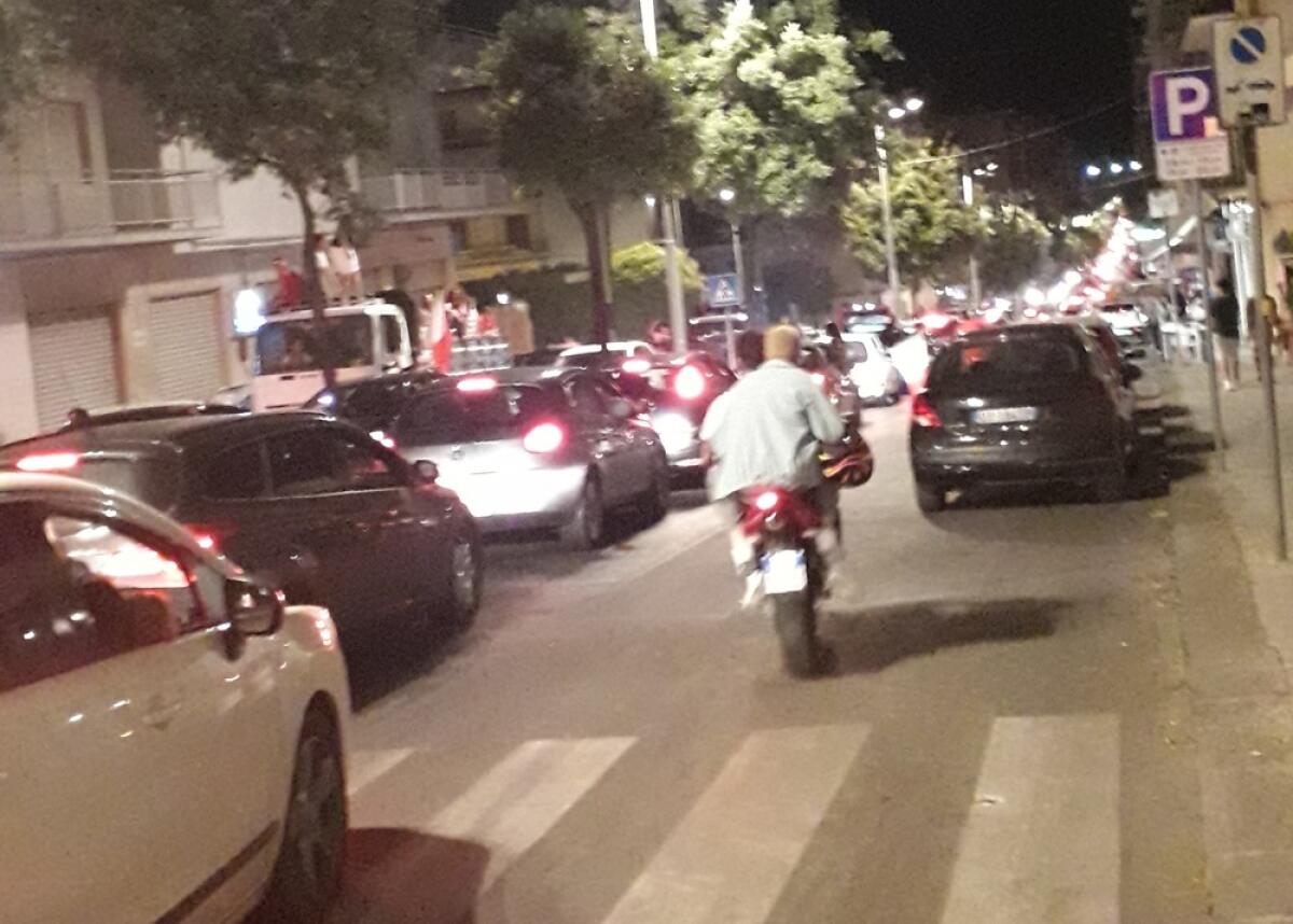 Calcio: in città notte di festa per la vittoria della Nazionale agli Europei. Domenica la finale - 