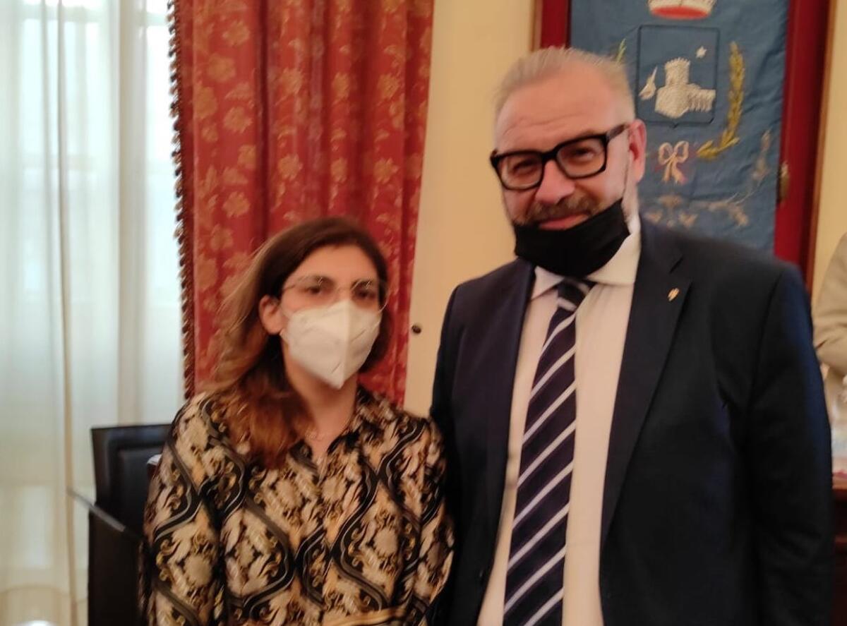 Accorpamento di cinque Camere di Commercio siciliane. Incontro con il viceministro Castelli - 