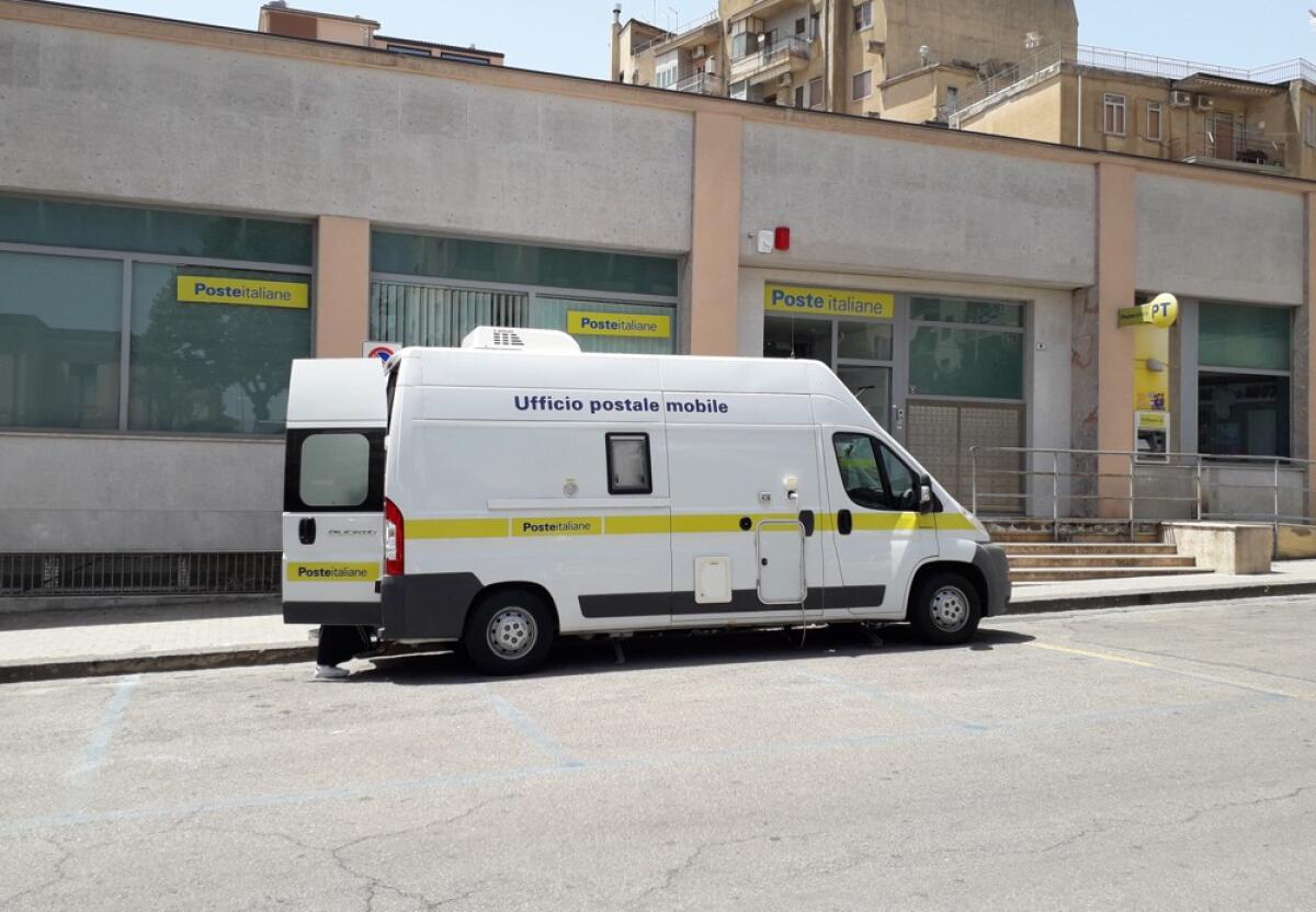 Caltagirone: ufficio postale mobile fino al 6 di agosto in piazza Della Rinascita - 