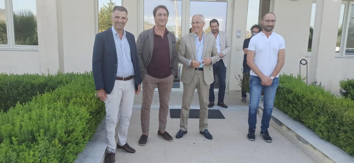 Kalat Ambiente, in visita la Commissione antimafia. L'on. Fava: «In Sicilia più roghi che pallottole» - 