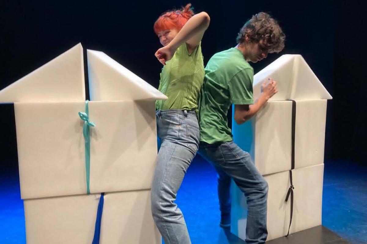 Grammichele: venerdì 6 agosto lo spettacolo teatrale “Hello” - 