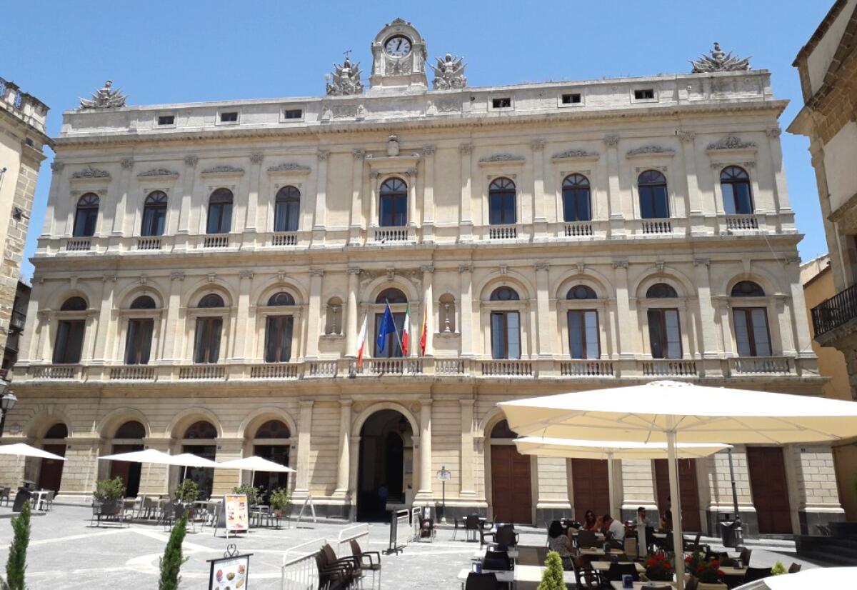 Caltagirone: torna a riunirsi il Consiglio comunale su interrogazioni e mozioni - 