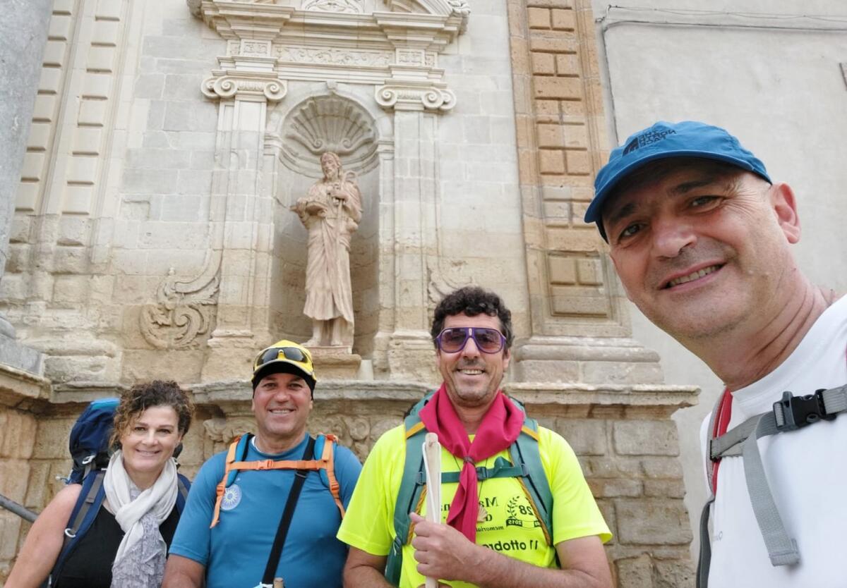 Da Caltagirone partono quattro pellegrini per il Cammino di San Giacomo in Sicilia - 