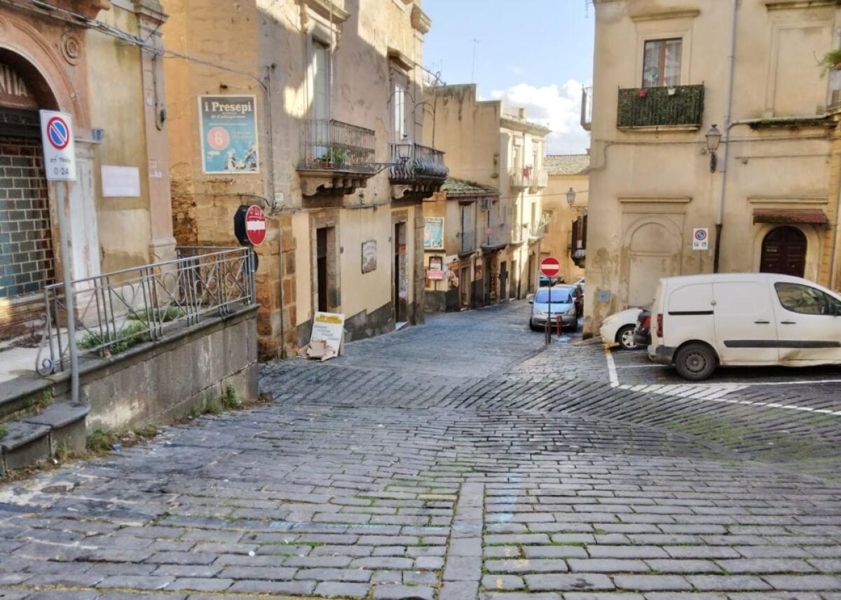 Caltagirone: cambia la viabilità in alcune vie del centro storico - 
