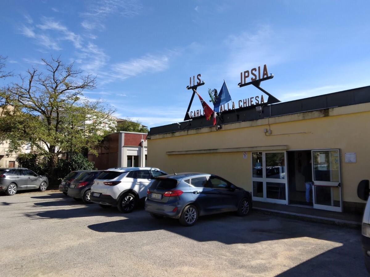 Caltagirone: 910mila euro per interventi di riqualificazione all'Istituto scolastico "Dalla Chiesa" - 