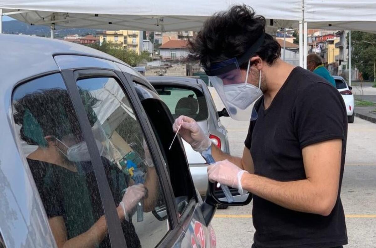 Caltagirone: 14 gli attuali positivi al Covid, nessuno in terapia intensiva. In tutta la provincia sono tutti non vaccinati i ricoverati nelle terapie intensive - 