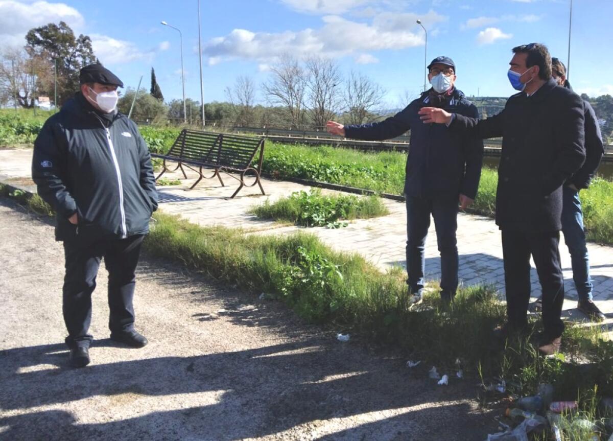 Caltagirone: nel quartiere Maria Santissima del Ponte lavori di bonifica e installazione di tre telecamere - 