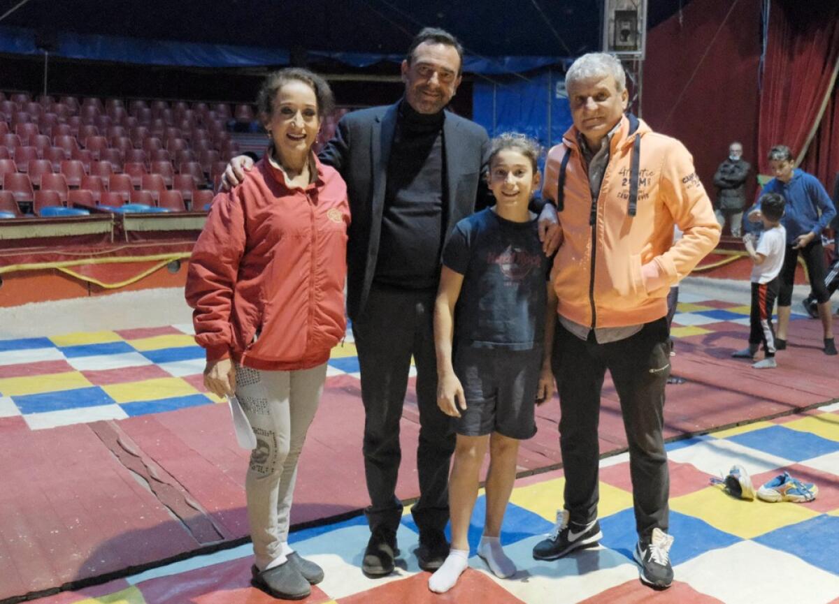 Caltagirone: il circense Yuri Martini torna nella sua città natale con il circo Orfei. Incontro con il sindaco - 