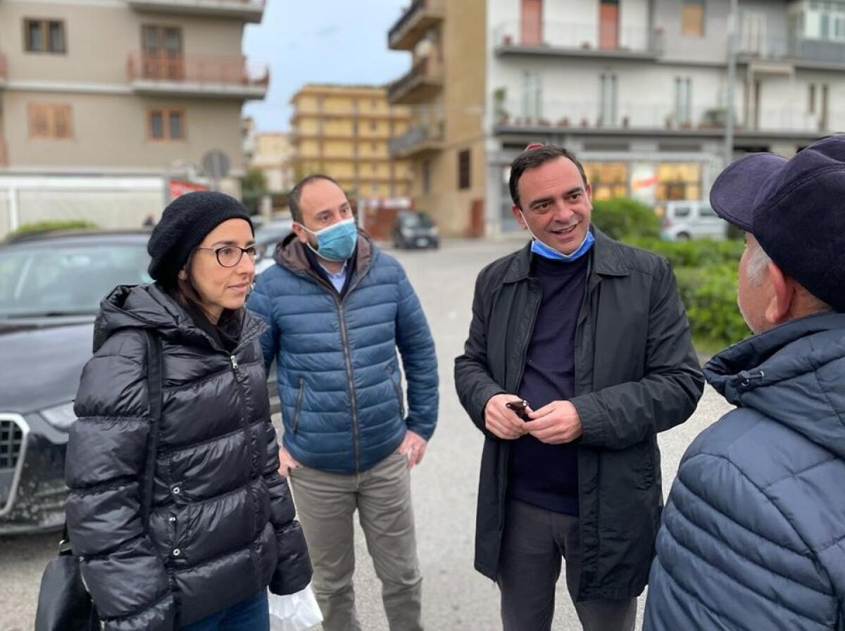 Caltagirone: al mercato del sabato la raccolta differenziata dei rifiuti - 