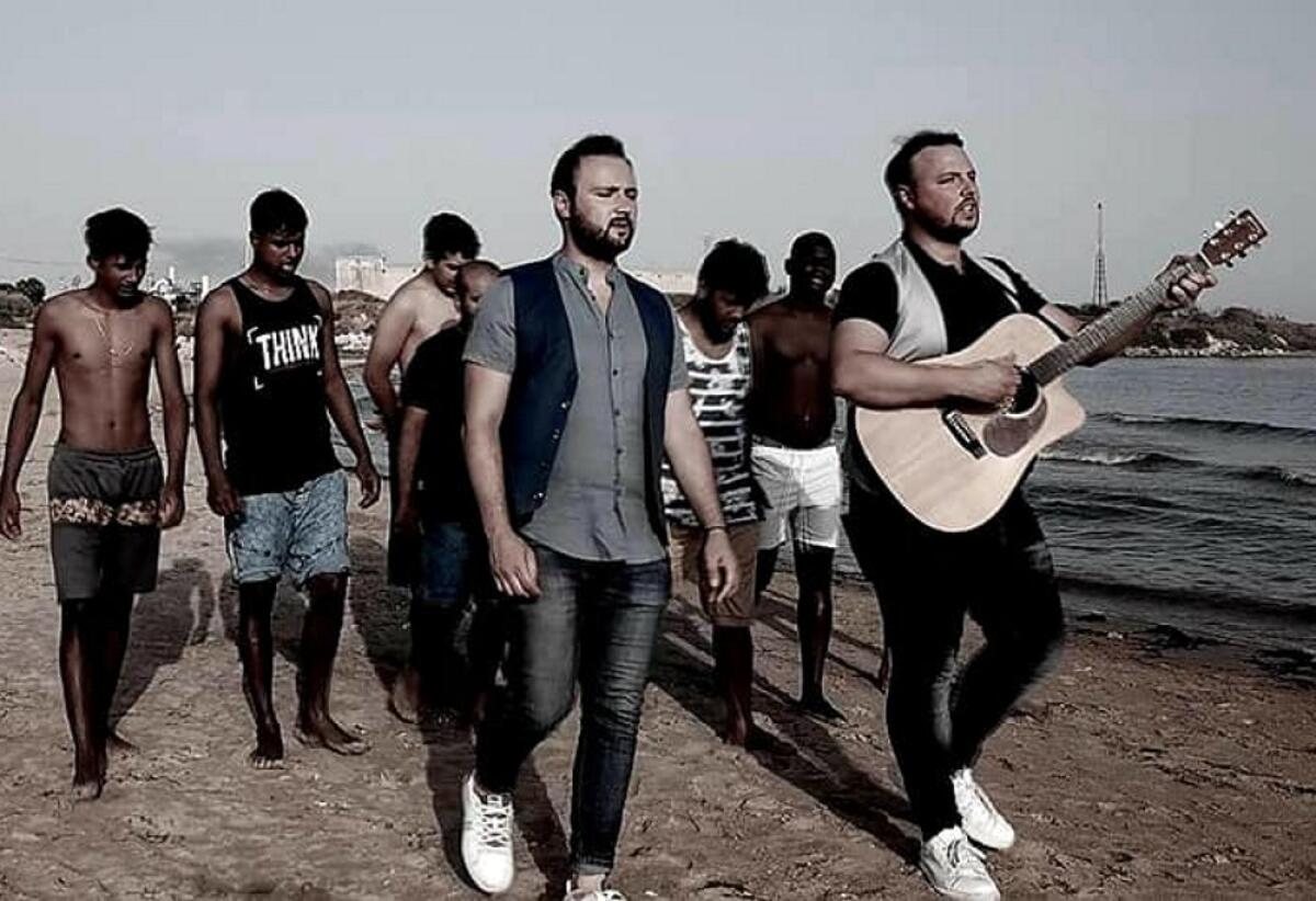 Il nuovo videoclip musicale dei Bellamorèa visionato da Papa Francesco - 