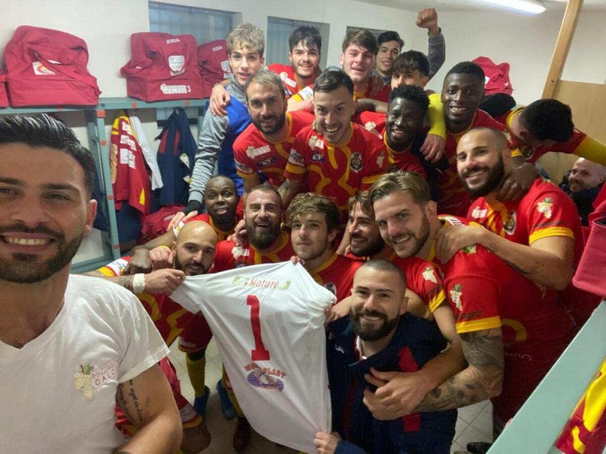 Calcio, Promozione: il Mazzarrone primo in classifica e un progetto per tutte le squadre della società - 