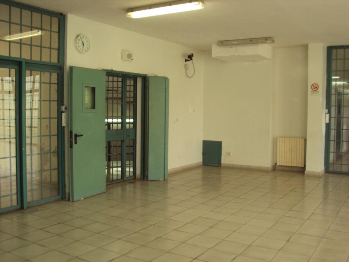 Caltagirone: detenuto trovato morto all'interno del carcere, arrestato il compagno di cella - 