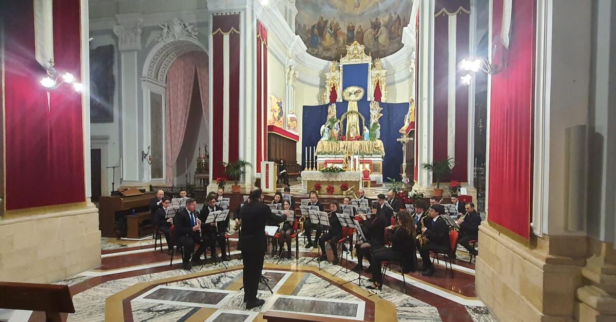 Militello, applausi al concerto dell'associazione "Antonino Montecassino" - 