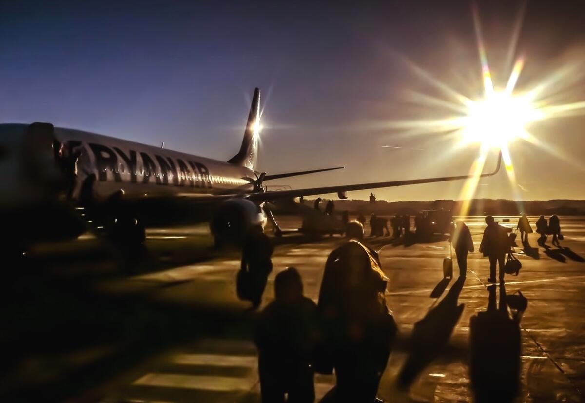 Il volo Catania - Bergamo in ritardo: compensazione pecuniaria di 250 euro - 