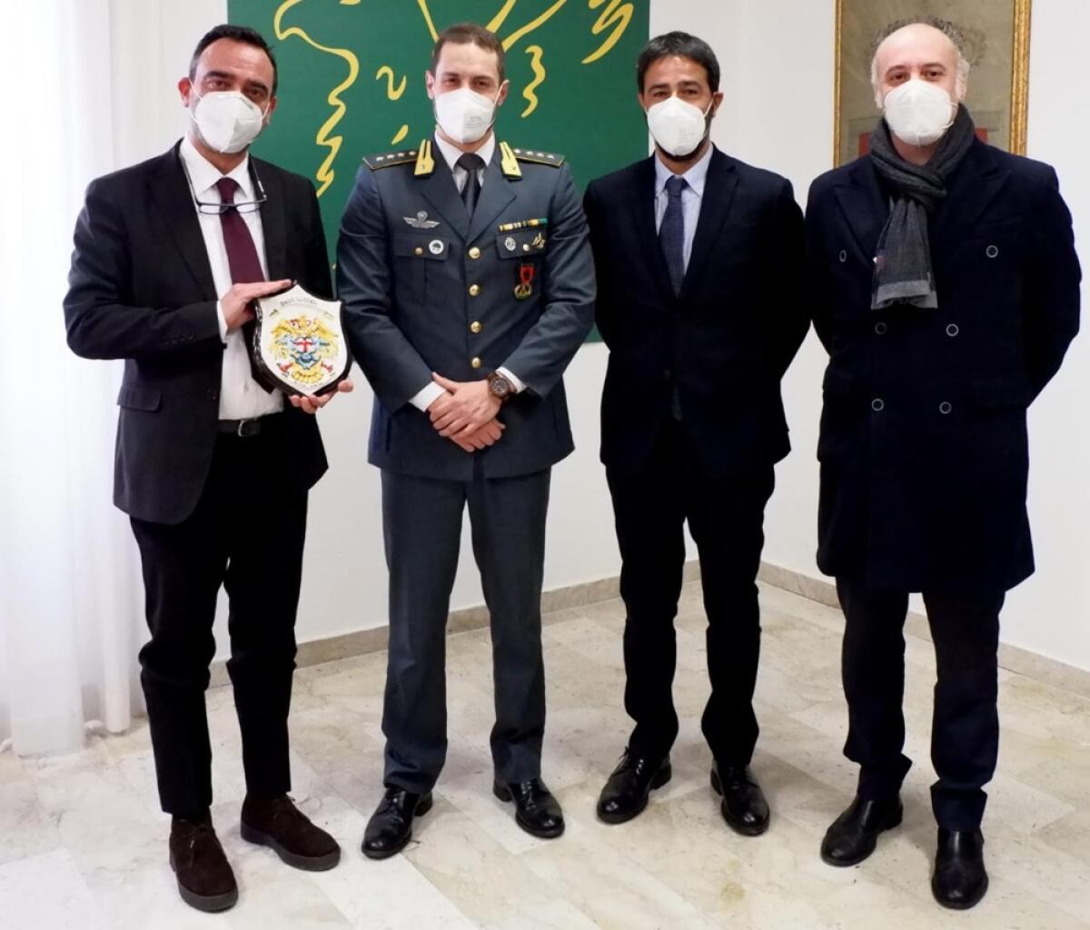 Caltagirone: incontro Amministrazione comunale e comandante della Guardia di Finanza - 