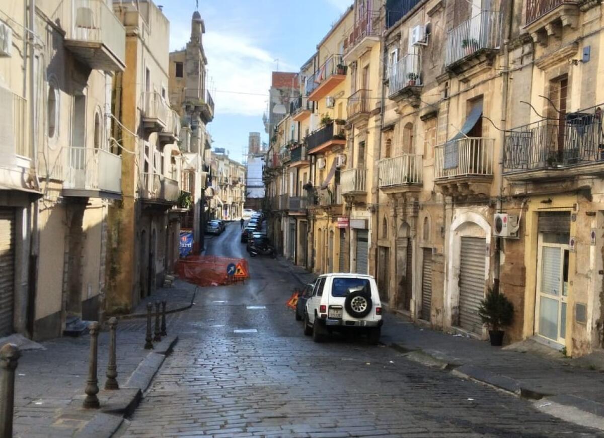 Caltagirone: da lunedì 31 gennaio lavori nella via San Pietro, istituito il divieto di transito in un tratto della strada - 