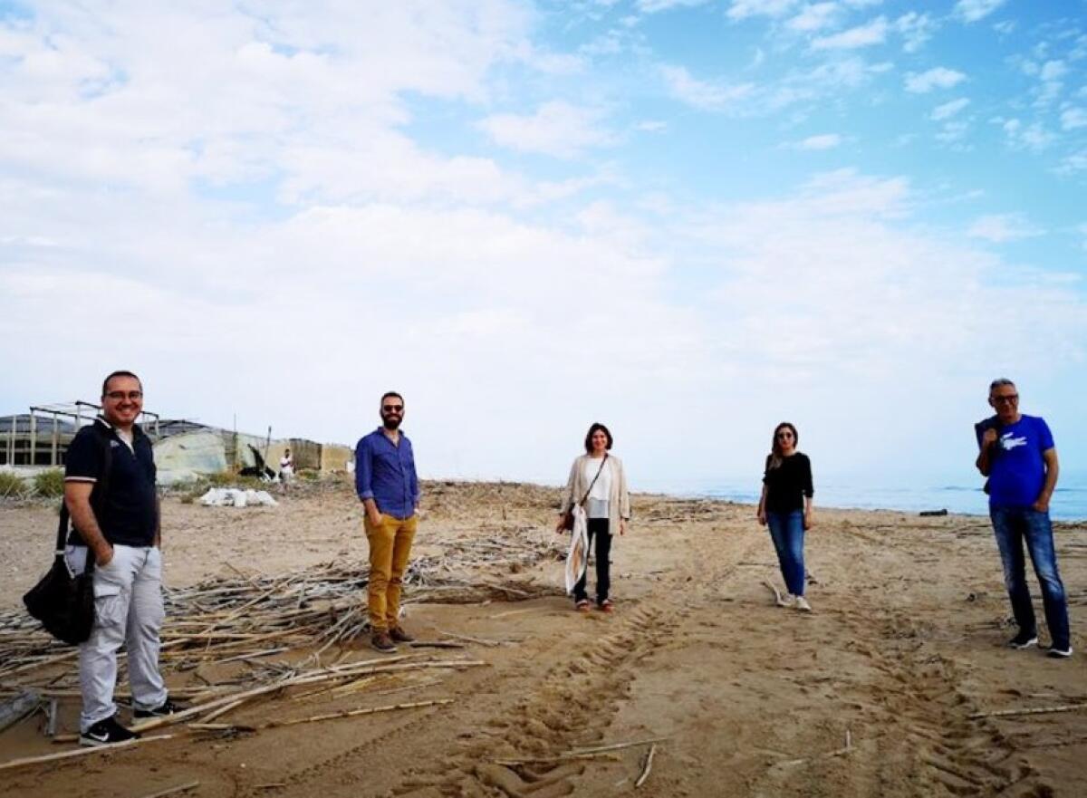 Disastro ambientale: sequestrati 62 mila metri quadrati della spiaggia di Macconi - 