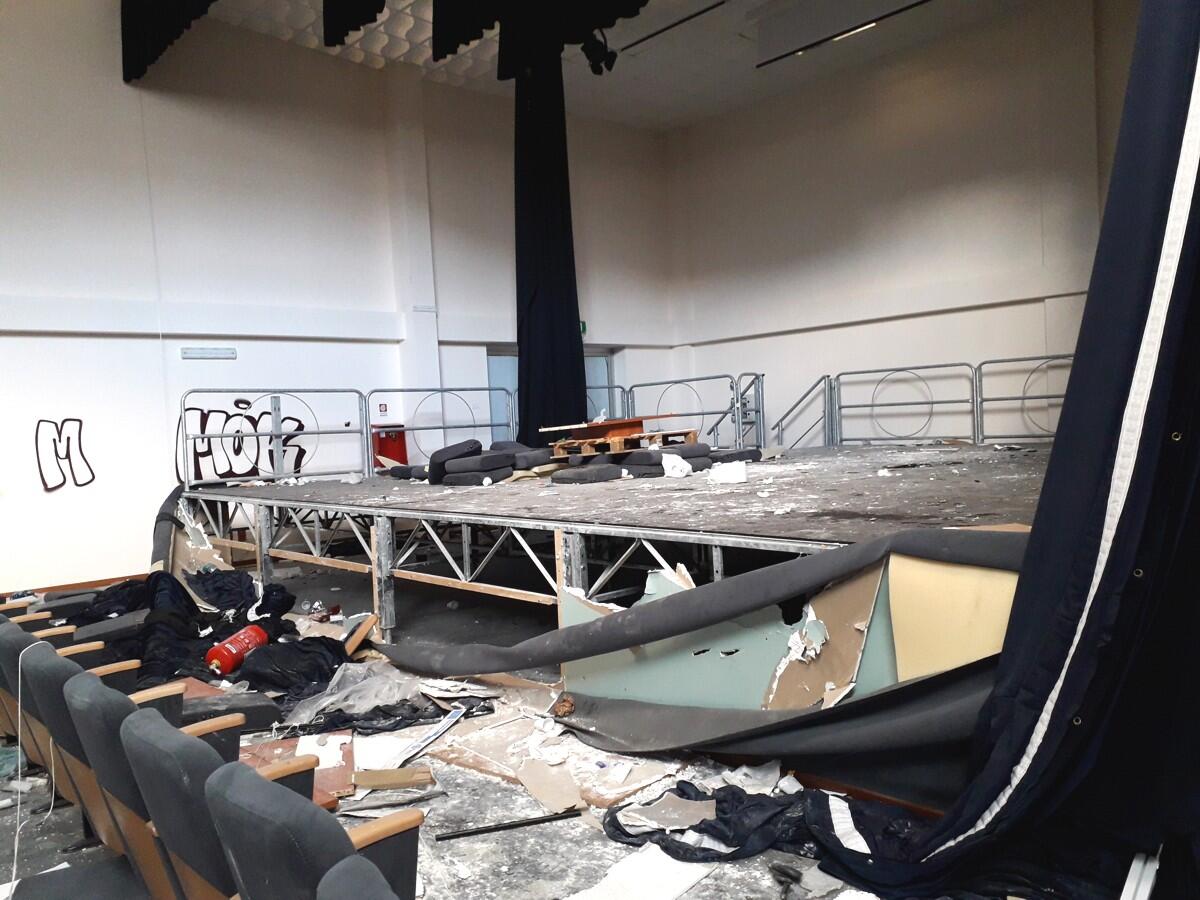 Caltagirone: consegnati i lavori di riqualificazione della Casa del Teatro "Semini", totalmente vandalizzato - 