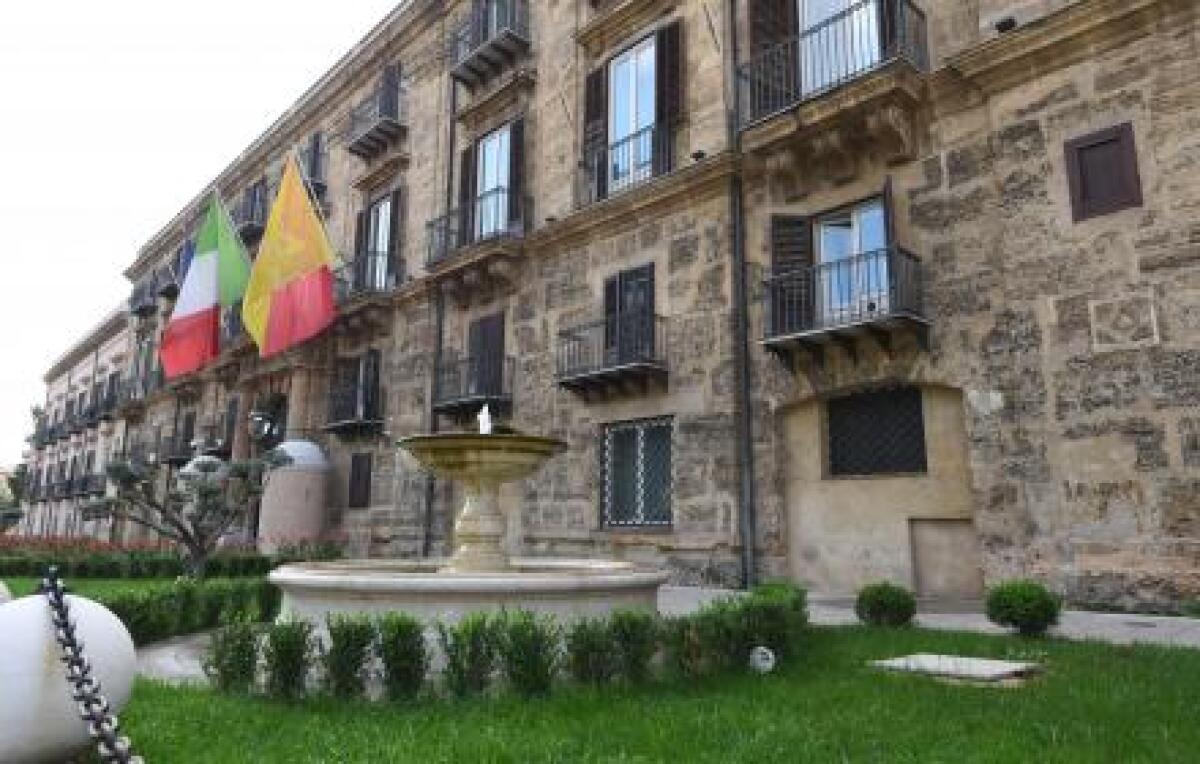 Firmato il  nuovo contratto dei dirigenti della Regione Siciliana - 