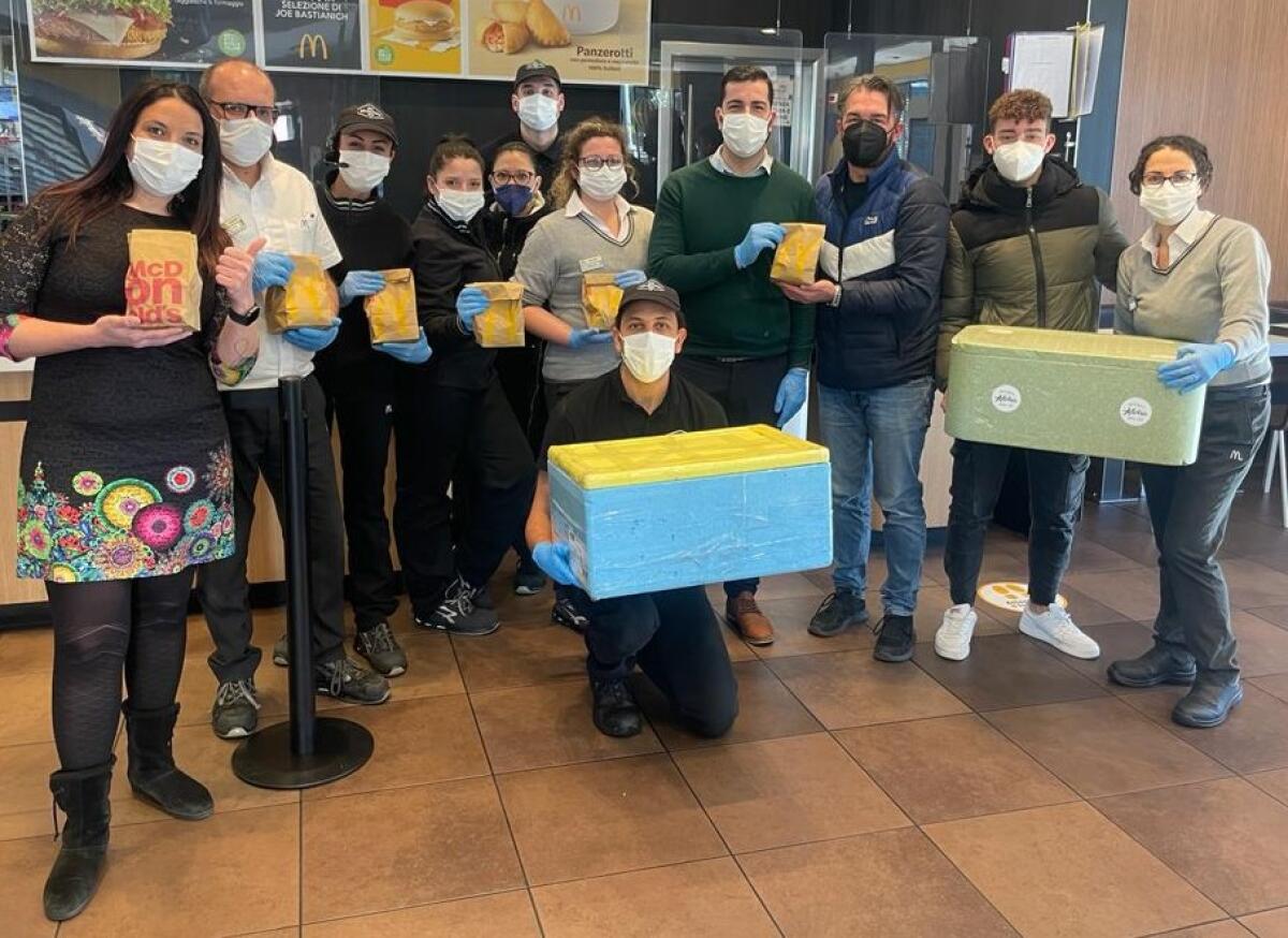 “Sempre aperti a donare”: 400 pasti caldi a settimana donati da McDonald’s e Fondazione Ronald McDonald al Banco Alimentare Sicilia - 