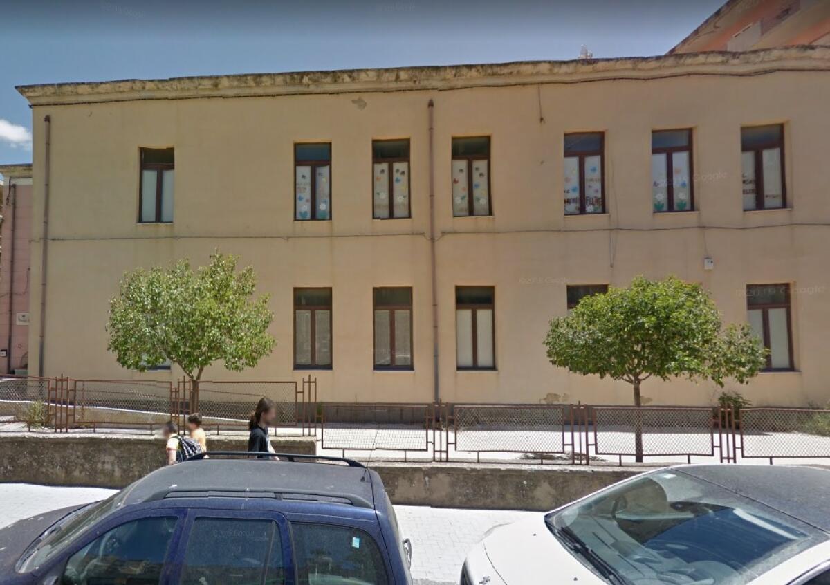 Caltagirone: interventi di manutenzione nelle scuole della città - 