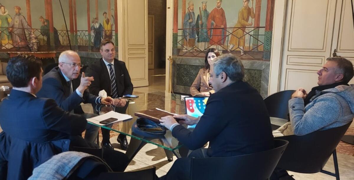 Grammichele: vertice all’ARS con l’assessore Scilla per l'agricoltura ed il servizio antincendio - 