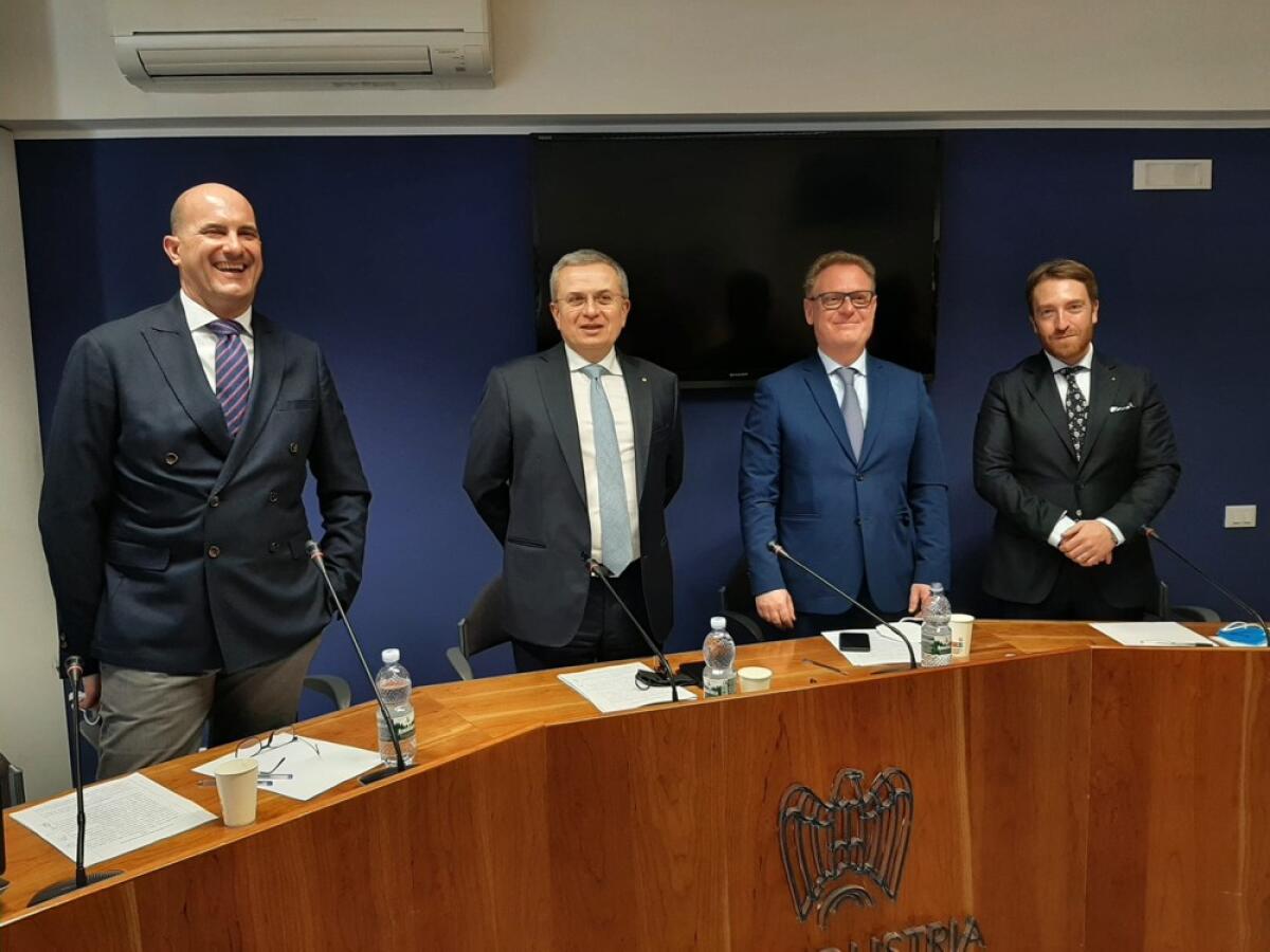 Nelle farmacie le mascherine Ffp2 prodotte dalle imprese siciliane - 