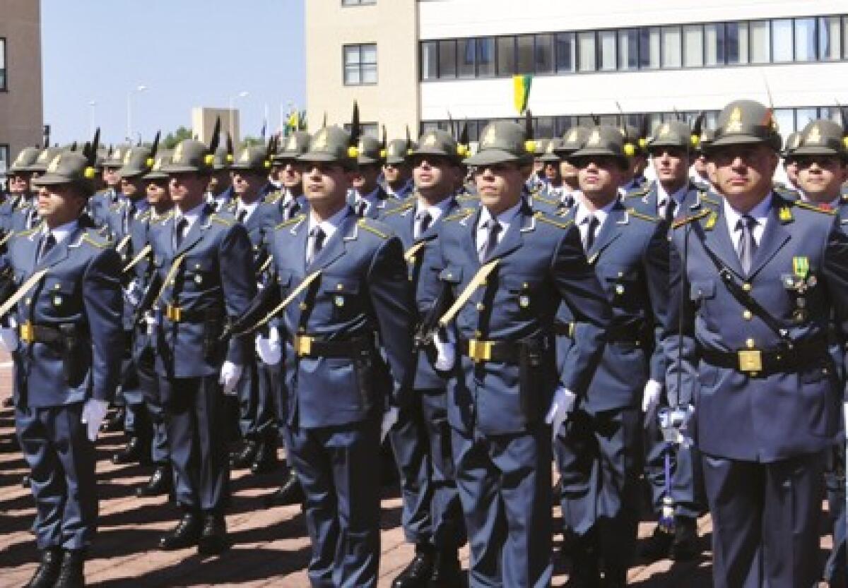 Guardia di Finanza: pubblicato il concorso per 1.175 allievi marescialli. Domande entro il 21 marzo - 