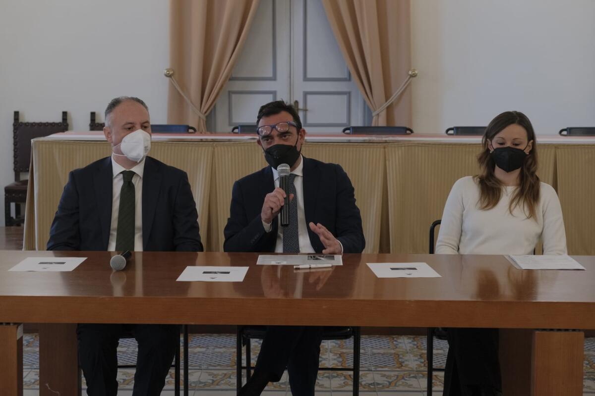 Caltagirone, "Essere donna": aperto lo sportello comunale antiviolenza - 