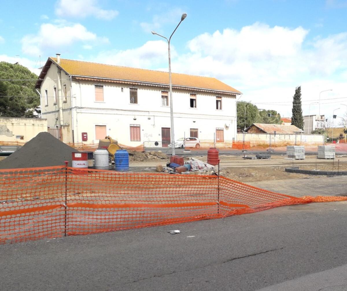 Caltagirone: mercoledì 13 aprile pavimentazione stradale di parte di piazza Risorgimento con i fondi del Giro di Sicilia - 