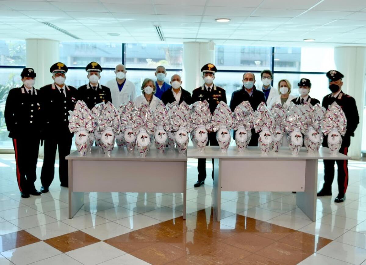 Ai degenti dell’Emato-Oncologia del Policlinico di Catania le uova pasquali donate dai Carabinieri - 