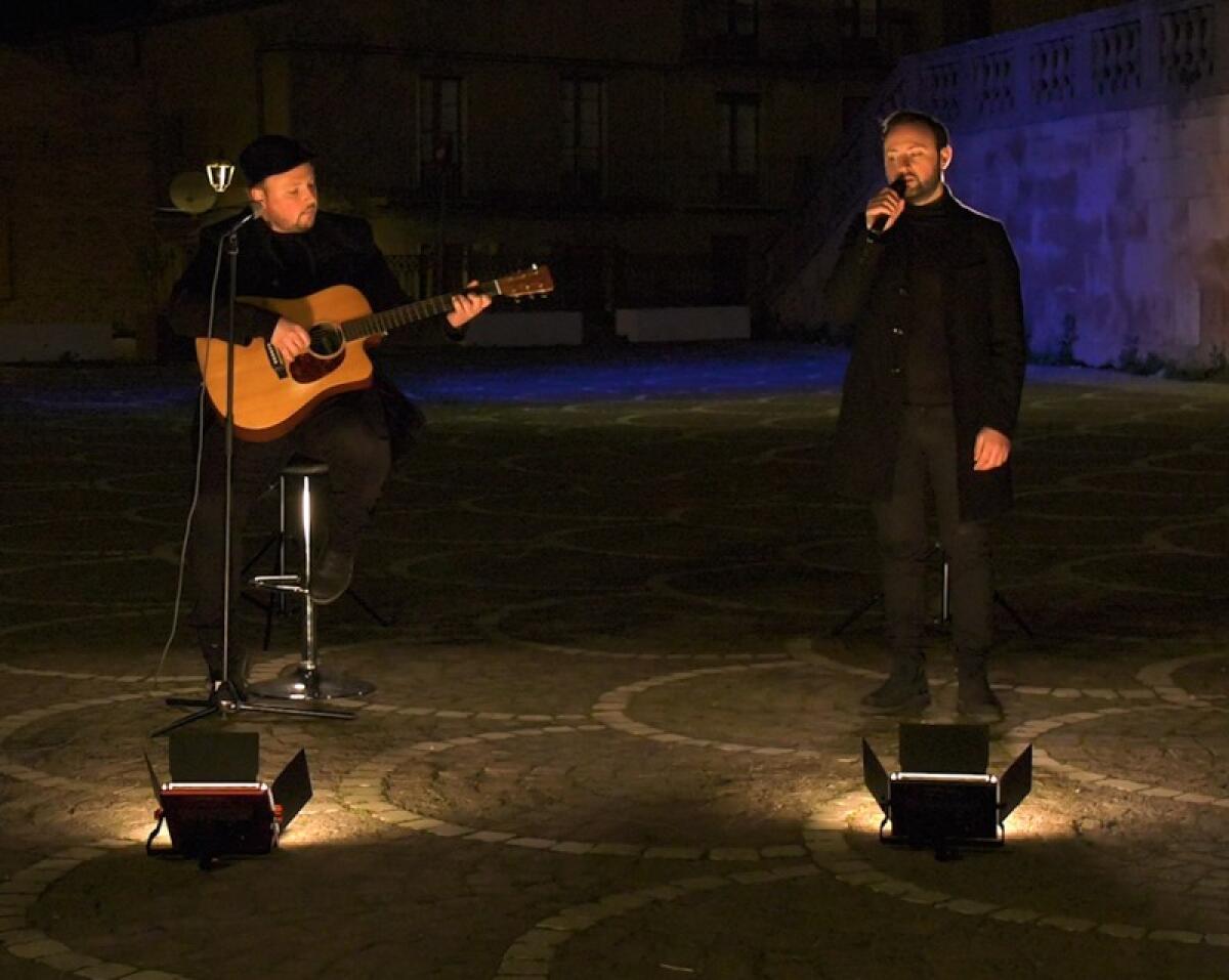 I Bellamorèa cantano l’inno nazionale Ucraino ”L’Ucraina non è ancora morta” - 