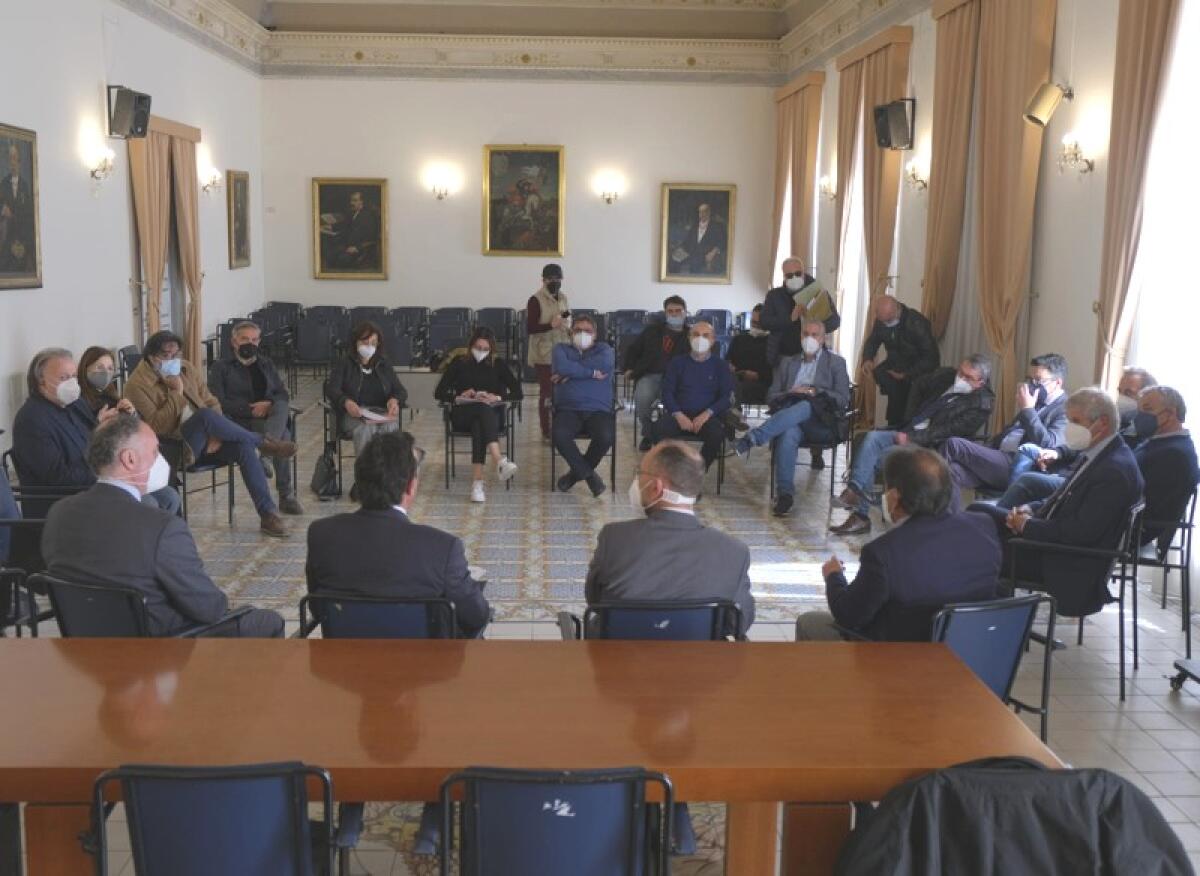 Caltagirone: tavolo tecnico sulle condizioni sempre più difficili in cui versa l'Ospedale "Gravina" - 