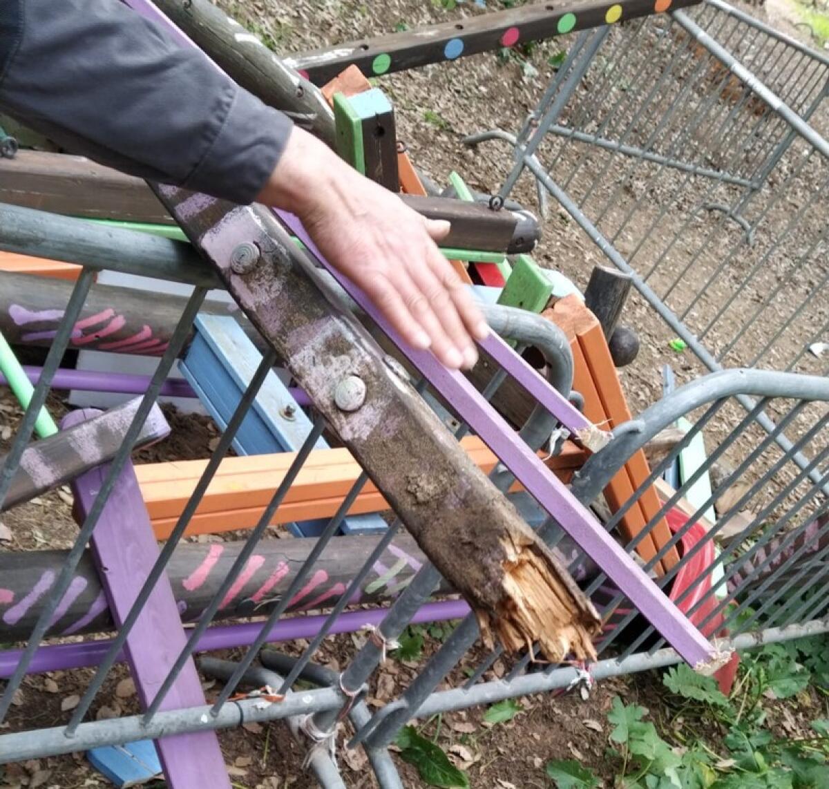 Caltagirone: il parco giochi di Villa Patti chiuso "per motivi di sicurezza" - 