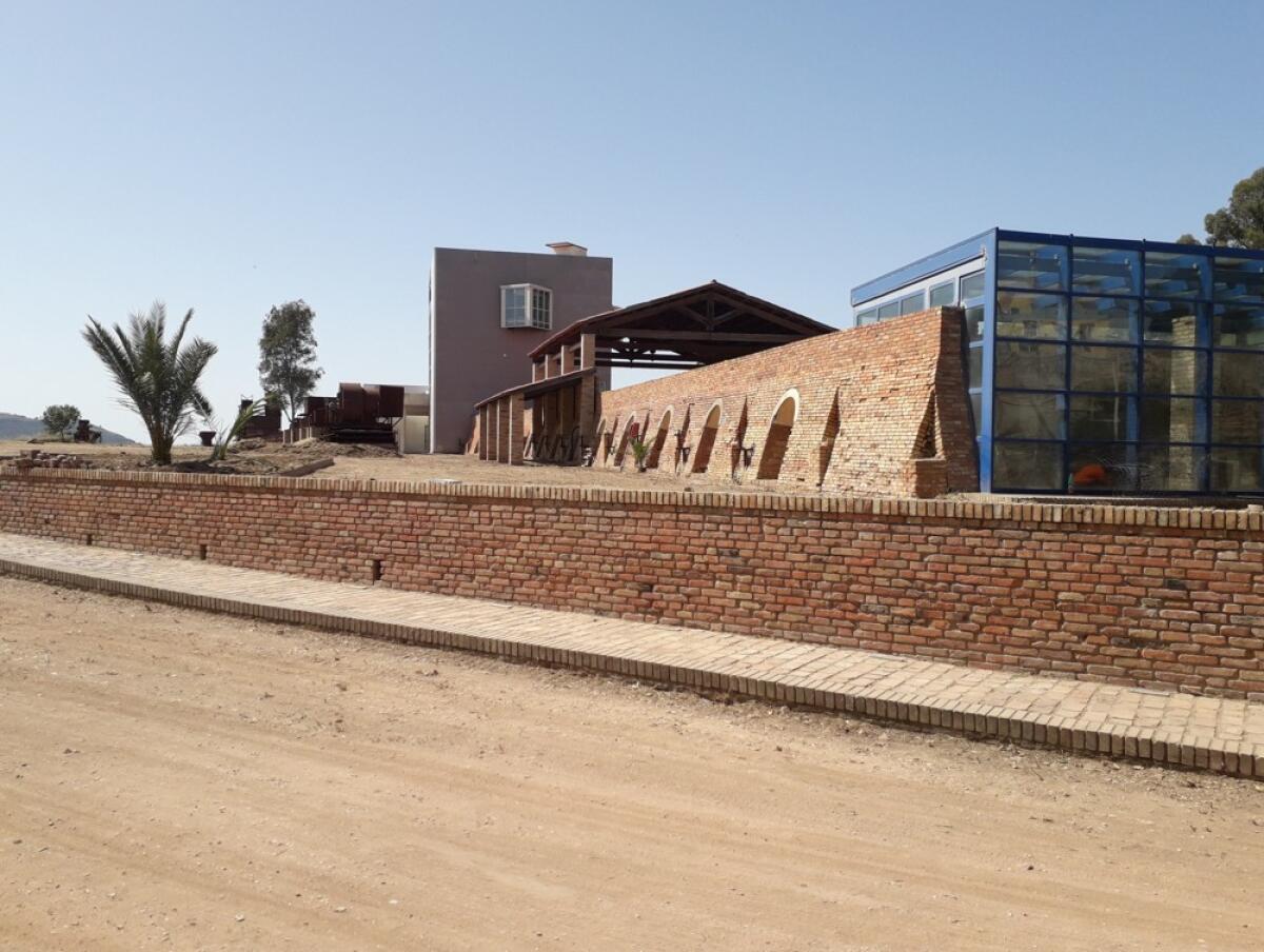 Caltagirone: ripulita l'intera area dell'ex fornace Hoffman, iniziati i lavori per la riqualificazione - 