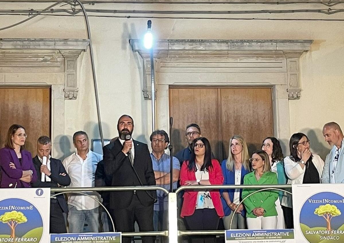 Vizzini: comizio del candidato sindaco della lista “VizzinINcomunE” - 