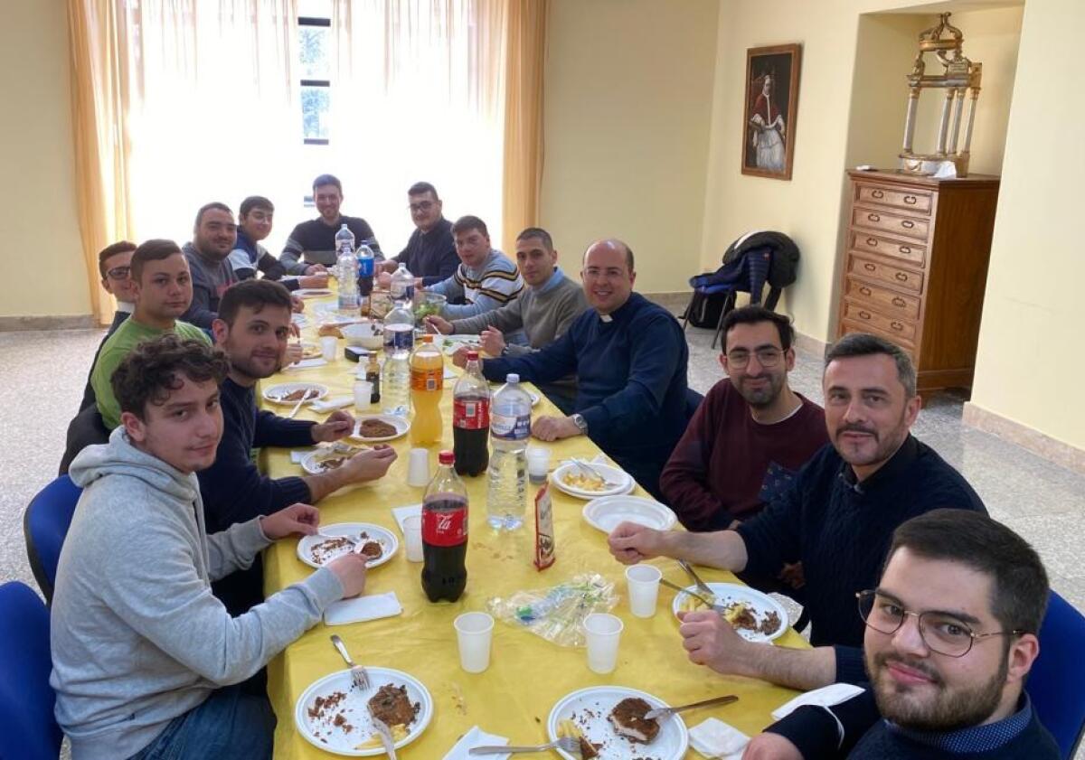 Caltagirone: al Seminario estivo il Campo vocazionale 2022 “Sulle orme di Pietro” - 