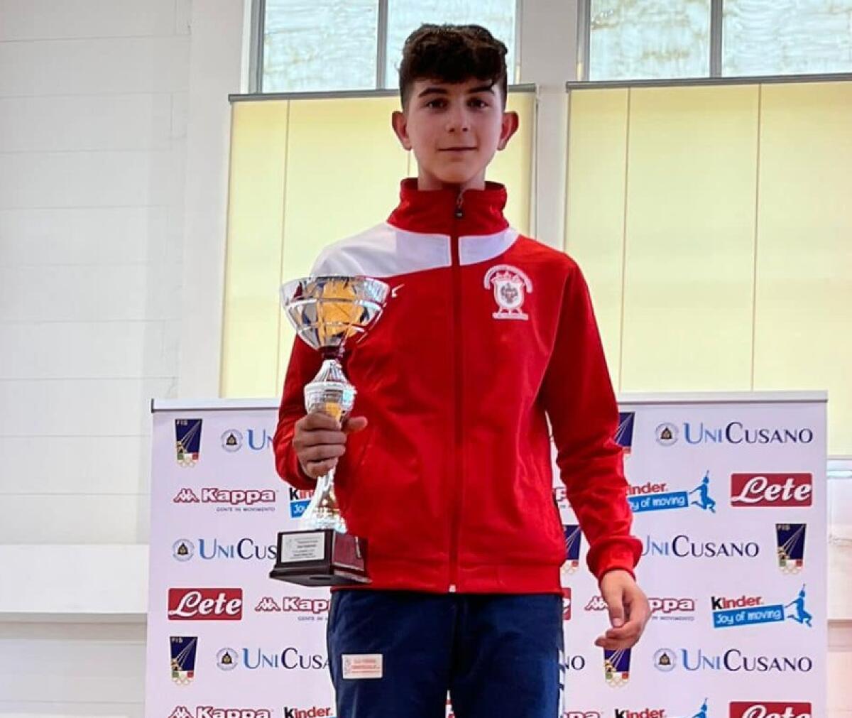Scherma: Giacomo Di Stefano dell'Accademia d'Armi "Agesilao Greco" vince il Trofeo Coni regionale - 