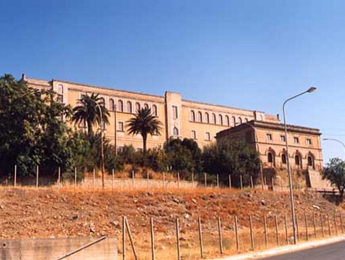 Caltagirone: mercoledì la consegna alla Curia vescovile dell'ex istituto Agrario - 