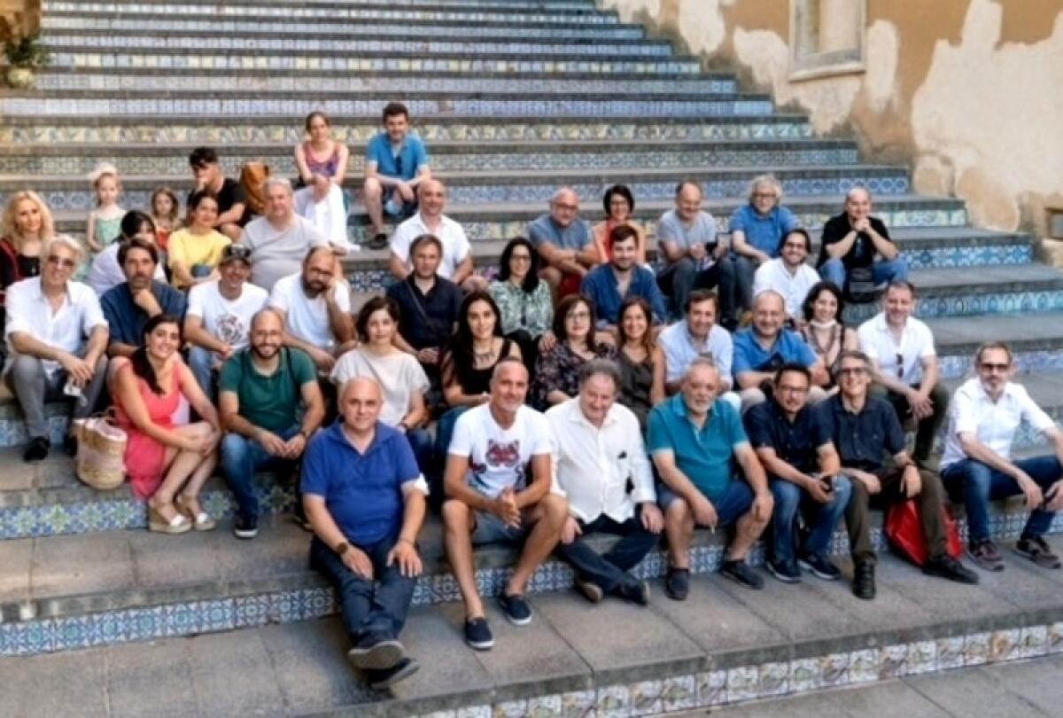 Caltagirone: presentazione del catalogo "Diario di bordo. Cronaca di una pandemia" - 